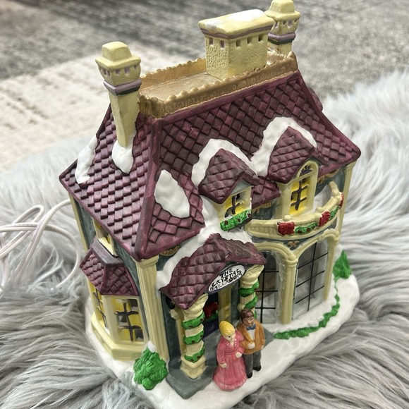 VTG Trim A Home "The Crystal Ballroom" Lighted Christmas Village Building Scene - Picture 9 of 11